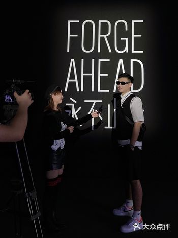 2022深圳时装周被采访