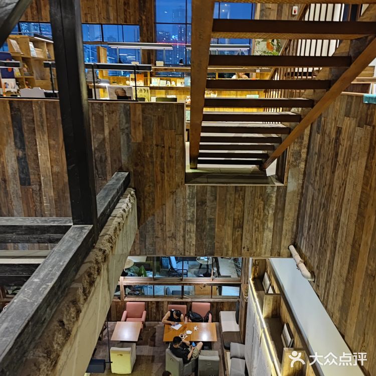 来东郊记忆打卡，怎么能不来新山书屋