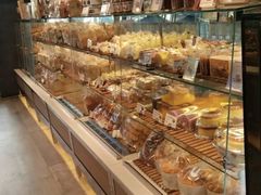 -巴黎贝甜(大宁国际商业广场店)
