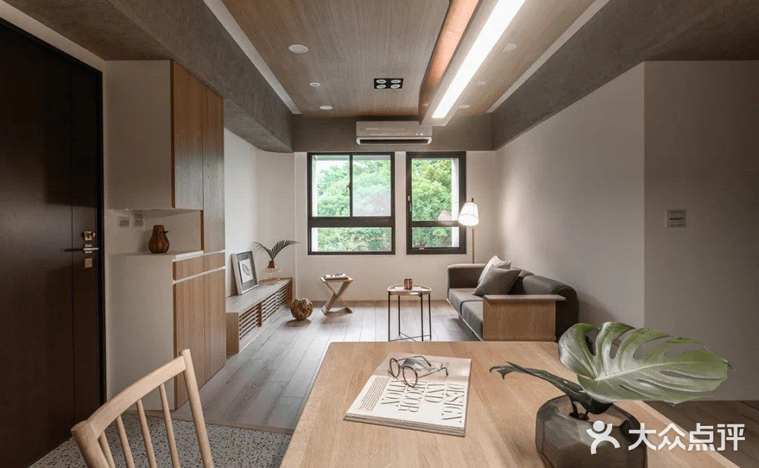 今日分享[礼花]简约风格装修，却比大多数人住的都舒坦。