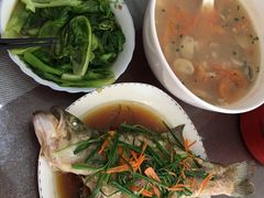 -爱的果实月嫂育婴师(世纪东方店)