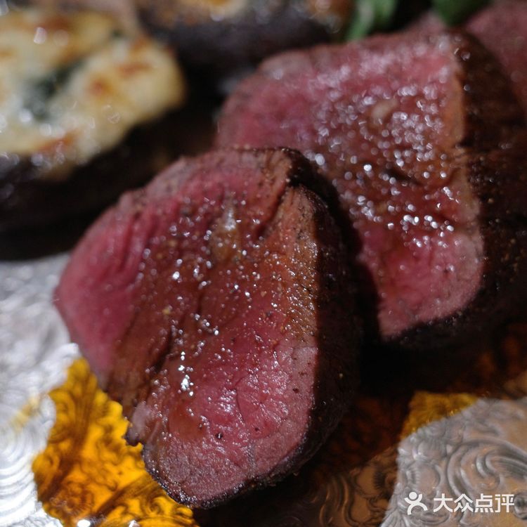 在上海过生日，送什么蛋糕蕞有排场?