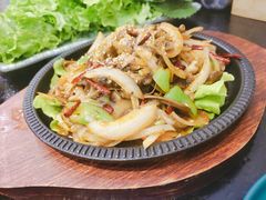 -臻牛烤肉