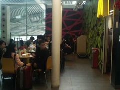 大堂-麦当劳(广州南站店)