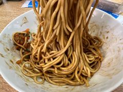 -王拐拐热干面·武汉三鲜豆皮(徐家汇店)