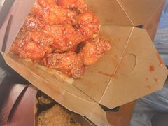 炸鸡翅一半一半-富乐满韩国正宗炸鸡韩国料理(虹泉路店)