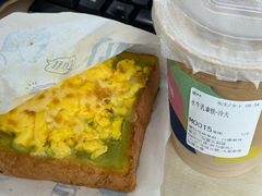 -LAVAZZA拉瓦萨咖啡(中航城君尚购物中心店)