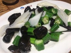 秋葵木耳炒山药-北疆饭店(金狮广场店)