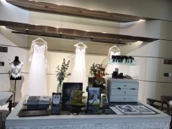 -南京宝娜嫁衣婚纱礼服馆(中央路店)