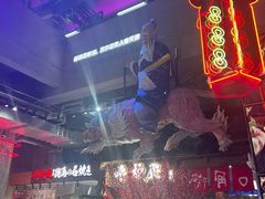 -瑞虹新天地月亮湾