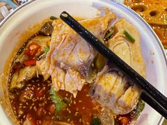 -爆炸头阿姨小四川正宗川味小吃(无任何分店)