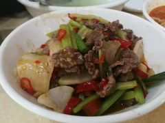-红色湘菜馆(春风店)