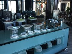 -唐拉雅秀酒店-西锦汇空中BBQ·思创餐厅