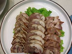 -鹊华居·地道鲁菜·海鲜·融合味(大明湖店)