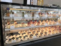 面包甜点陈列柜-PETIT PARIS 小巴黎(凯德1818店)