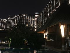 -三亚湾海居铂尔曼度假酒店