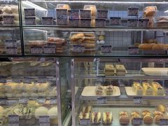 -白玉兰食品甜凤店(合生汇店)