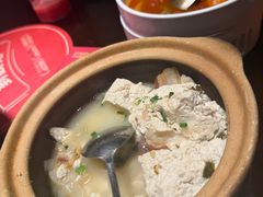 -魏铭鱼头捞饭(晋阳路店)