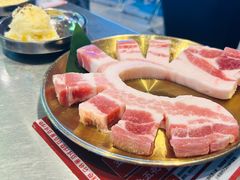 -哈哈碳都·牛肋条无限自助烤肉(台江万达店)