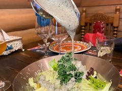 黑芝麻蔬菜沙拉-卢布里西餐厅(总店)