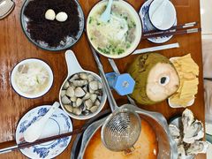 -老何家后安粉·糟粕醋海鲜火锅(三亚湾椰梦长廊店)