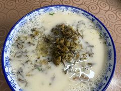 -雪琴面馆富安特色鱼汤面(城中花园店)