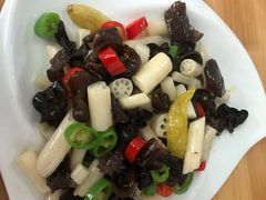 藕带炒木耳-臭鳜鱼人家·老字号徽菜