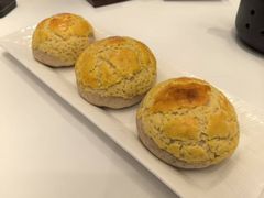 酥皮叉烧包-白天鹅宾馆-宏图府餐厅