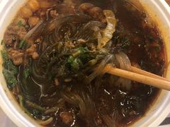 -荀记肉夹馍(三八家乐福店)