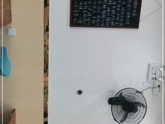 -老何家后安粉·糟粕醋海鲜火锅(三亚湾椰梦长廊店)