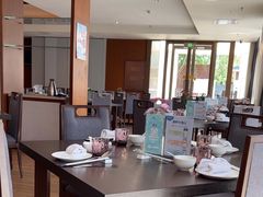 -静之湖湖畔餐厅