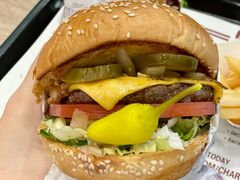 圣塔芭芭拉经典牛肉特堡-The Habit Burger Grill 哈比特汉堡(复兴soho店)