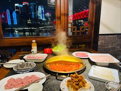 -小天鹅火锅·一线江景洪鼎旗舰店(洪崖洞店)