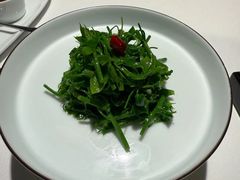 拍蒜炒芥兰苗-荣轩(新荣记环球金融中心店)