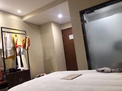 -鑫耀假日酒店
