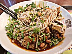 -海口骑楼小吃街