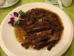 传统扒牛肉条-大眼锅贴水饺(河东店)