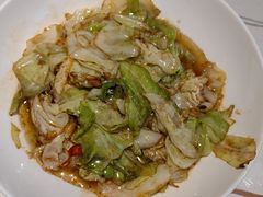 -阿瓦山寨·湘菜现炒·剁椒鱼头王(咸阳总店)