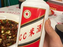 -堂瓦里·33年传统赣菜(第一街区店)