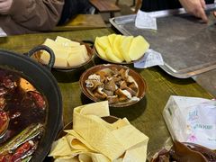-黄潇洒老火锅(九眼桥宏济巷店)