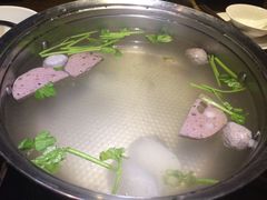 特色锅底-牛焱·贵州黄牛肉火锅(城西银泰店)
