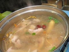 -千岛蚝高压锅生蚝·人参火锅(白云万达店)