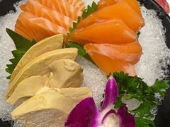 三文鱼-东海怡品海鲜豆捞(舟宿夜江店)