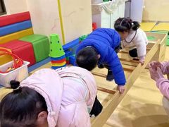 -瑞恩宝感统训练·语言提升·蒙氏托育中心