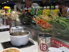 -百品聚旋转火锅(万德庄店)