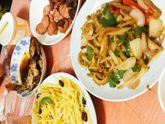 -蓝精灵饺子店