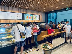 -星巴克(广州南站A18检票口楼上)