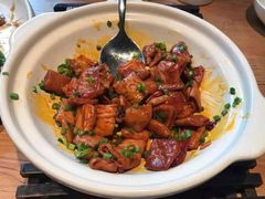 马仕金牌肥肠煲-马仕玖煲·融合菜·酥不腻烤鸭(人大店)