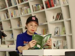 -钟书阁(松江泰晤士小镇店)