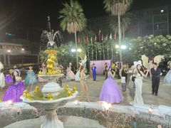 -金东尼人妖秀